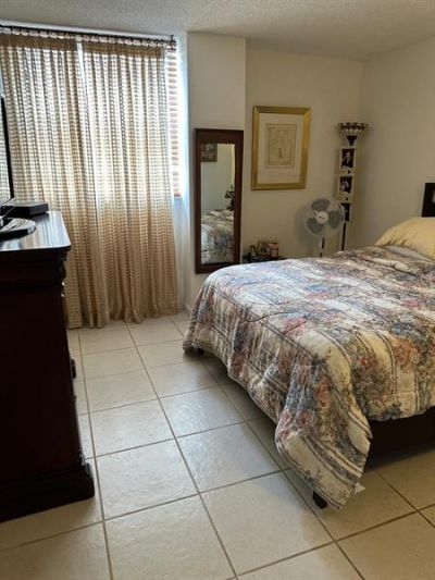 2821 NE N Miami Beach Boulevard, Unit 3M, North Miami Beach, FL 33160 Photo
