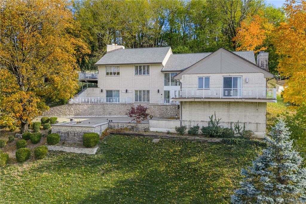 1952 Tait Circle Road Dayton, OH 45429