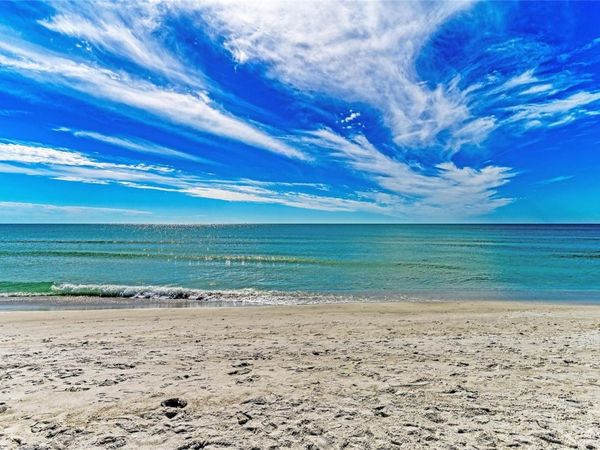 101 73RD STREET, Unit 6, HOLMES BEACH, FL 34217