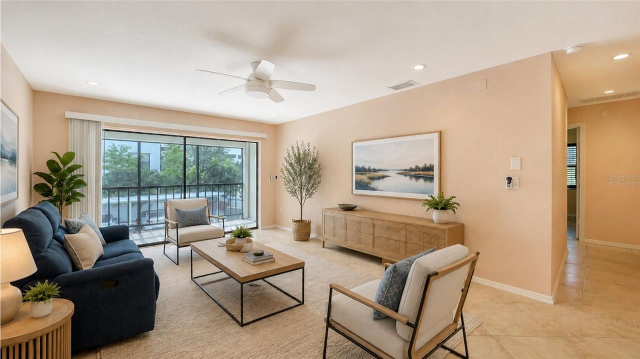 631 N Orange Avenue, Unit 208, Sarasota, FL 34236 Photo