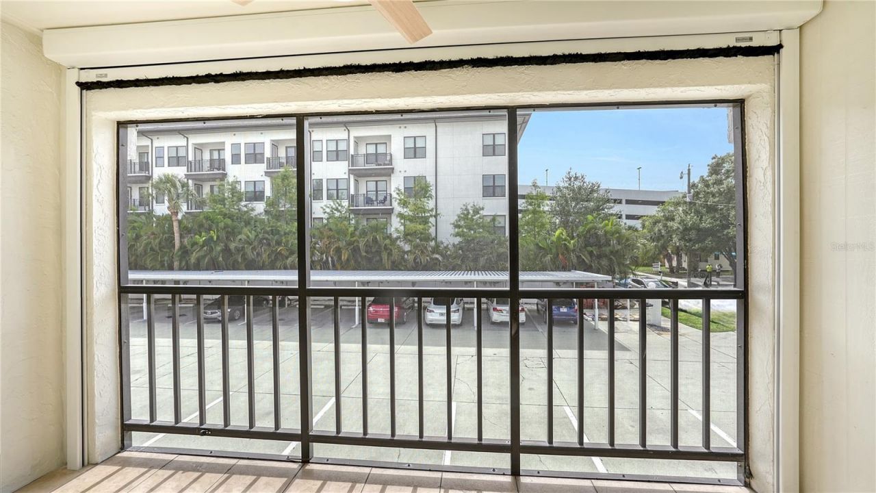 631 N Orange Avenue, Unit 208, Sarasota, FL 34236 Photo