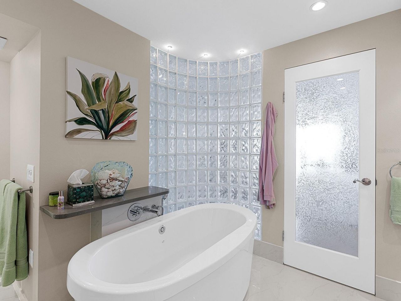 3860 Mariners Way, Unit 413, Cortez, FL 34215 Photo