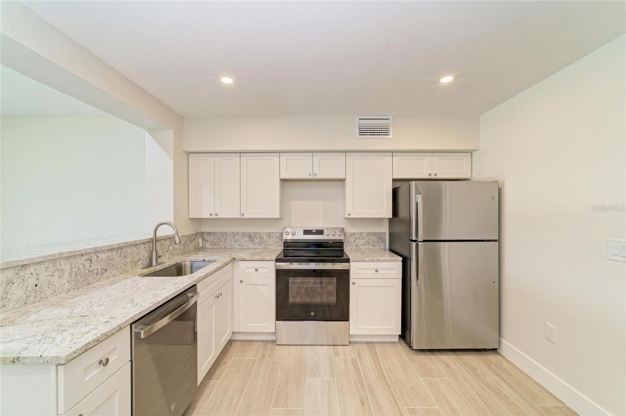 101 73rd Street, Unit 2, Holmes Beach, FL 34217 Photo