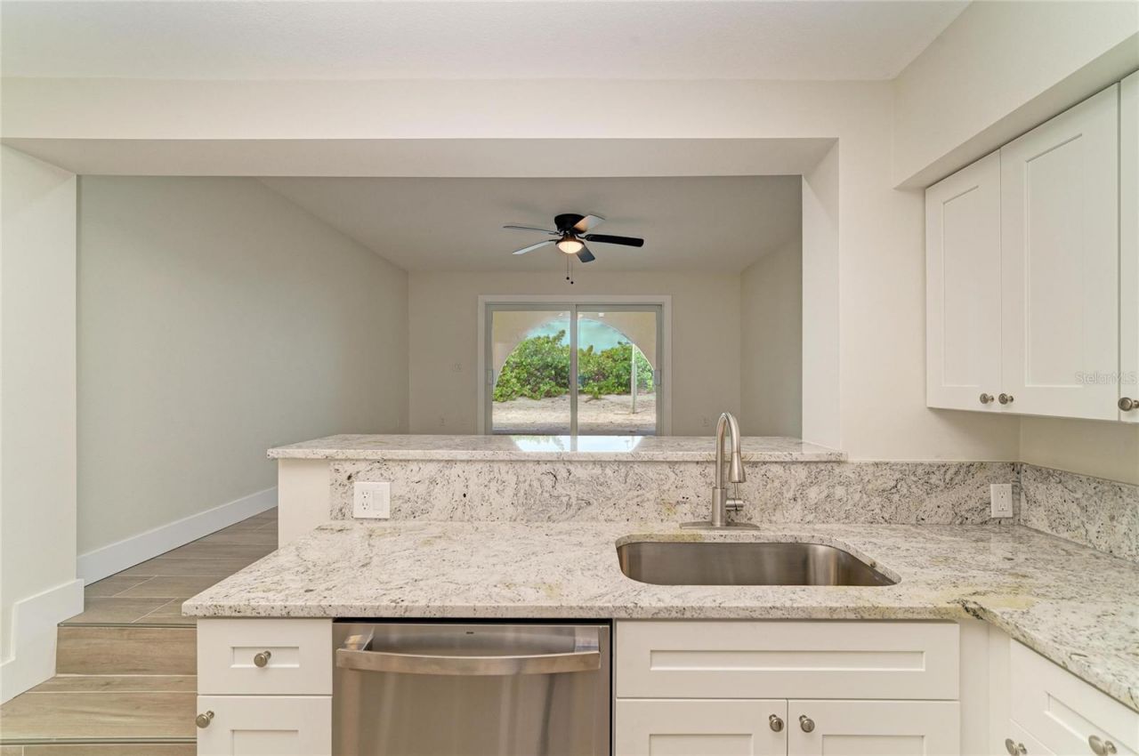 101 73rd Street, Unit 2, Holmes Beach, FL 34217 Photo