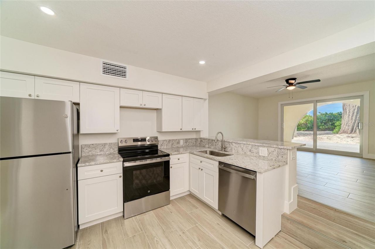 101 73rd Street, Unit 1, Holmes Beach, FL 34217 Photo