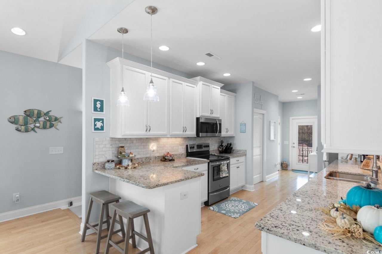 1957 24th Ave. N Photo 17