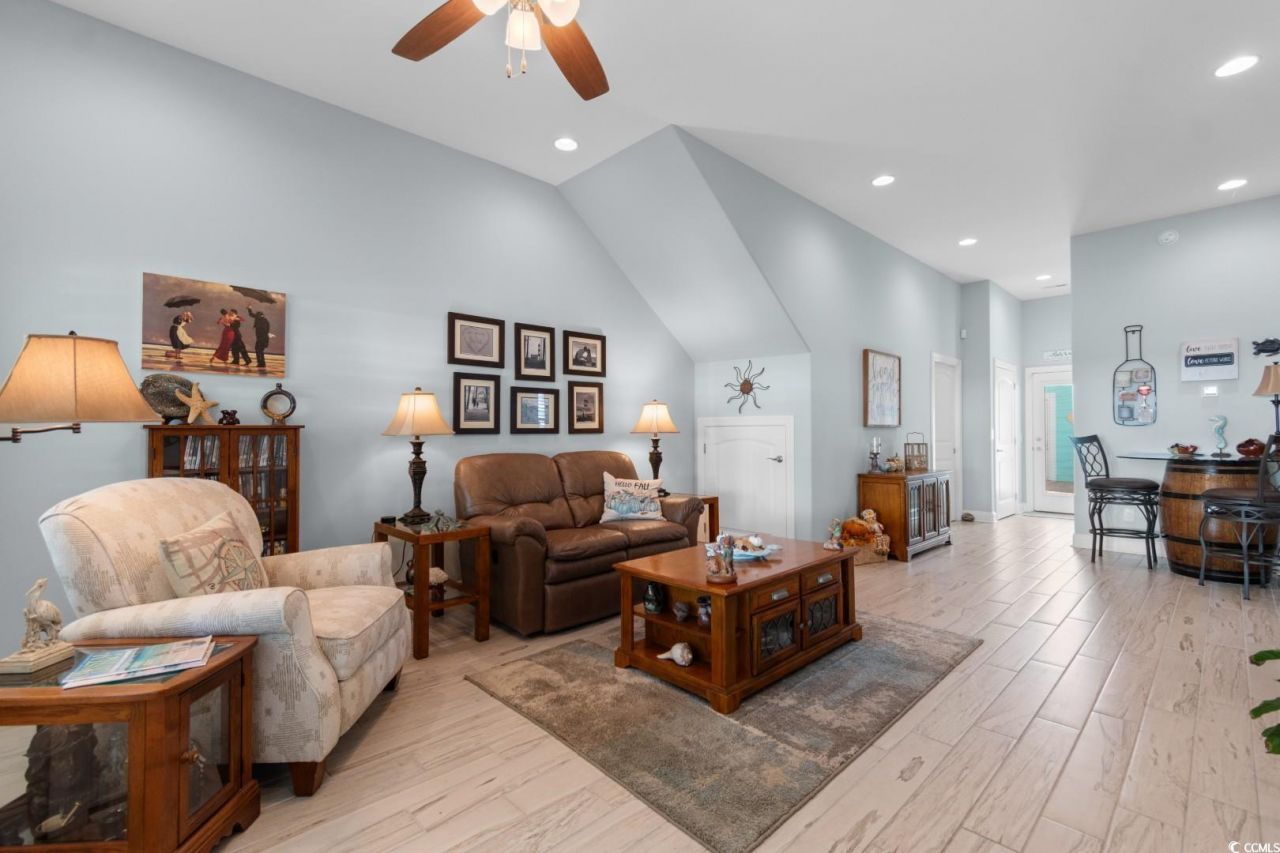 1957 24th Ave. N Photo 9