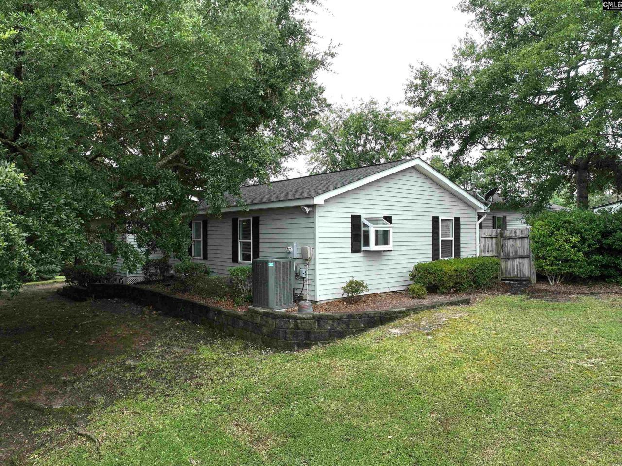 1459 Bombing Range Road Photo 8