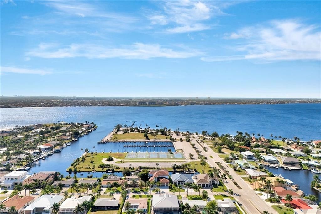 1110 Lenox Ct, Cape Coral, FL 33904 Photo