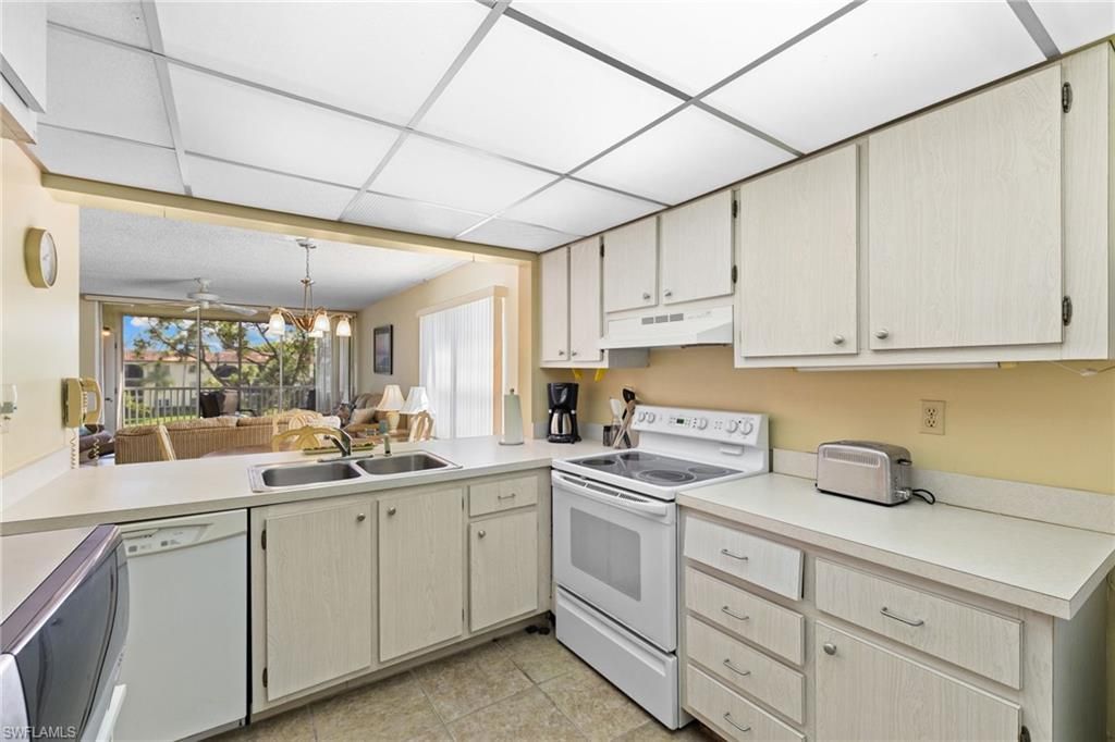 1087 Forest Lakes Dr, Unit 1-309, Naples, FL 34105 Photo