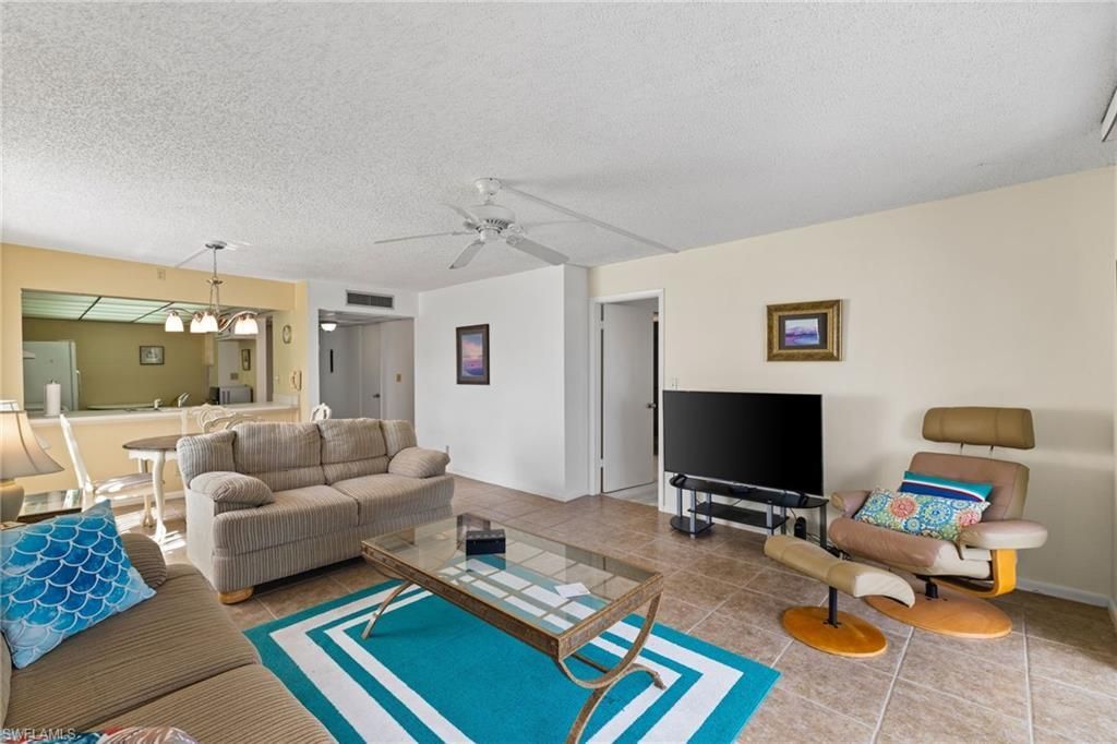 1087 Forest Lakes Dr, Unit 1-309, Naples, FL 34105 Photo