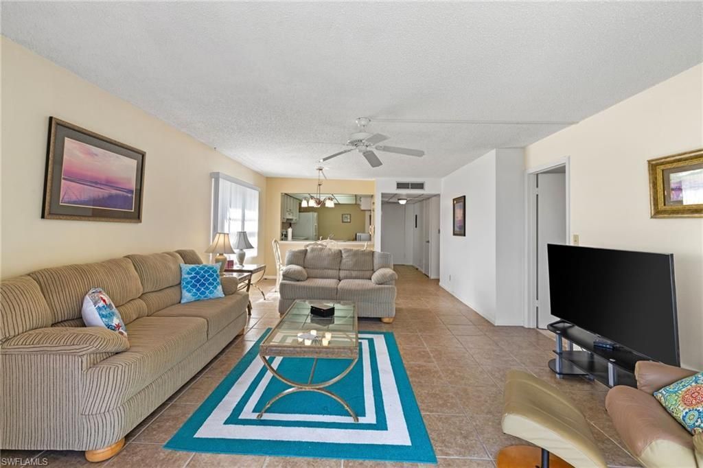 1087 Forest Lakes Dr, Unit 1-309, Naples, FL 34105 Photo