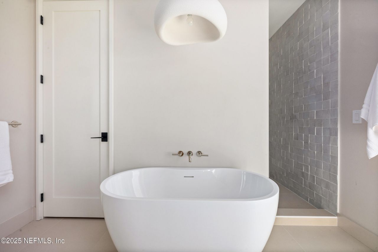 1475 Ocean Boulevard, Atlantic Beach, FL 32233 Photo