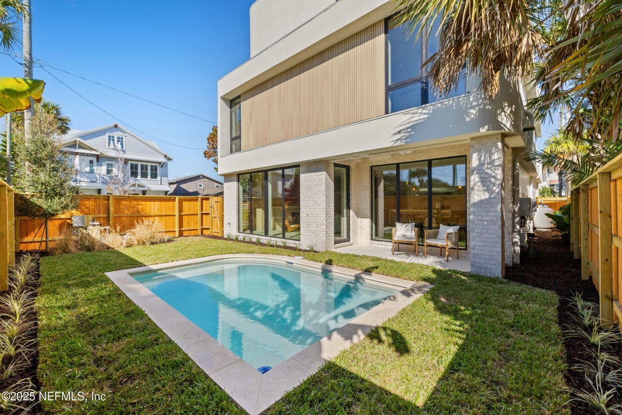 1475 Ocean Boulevard, Atlantic Beach, FL 32233 Photo