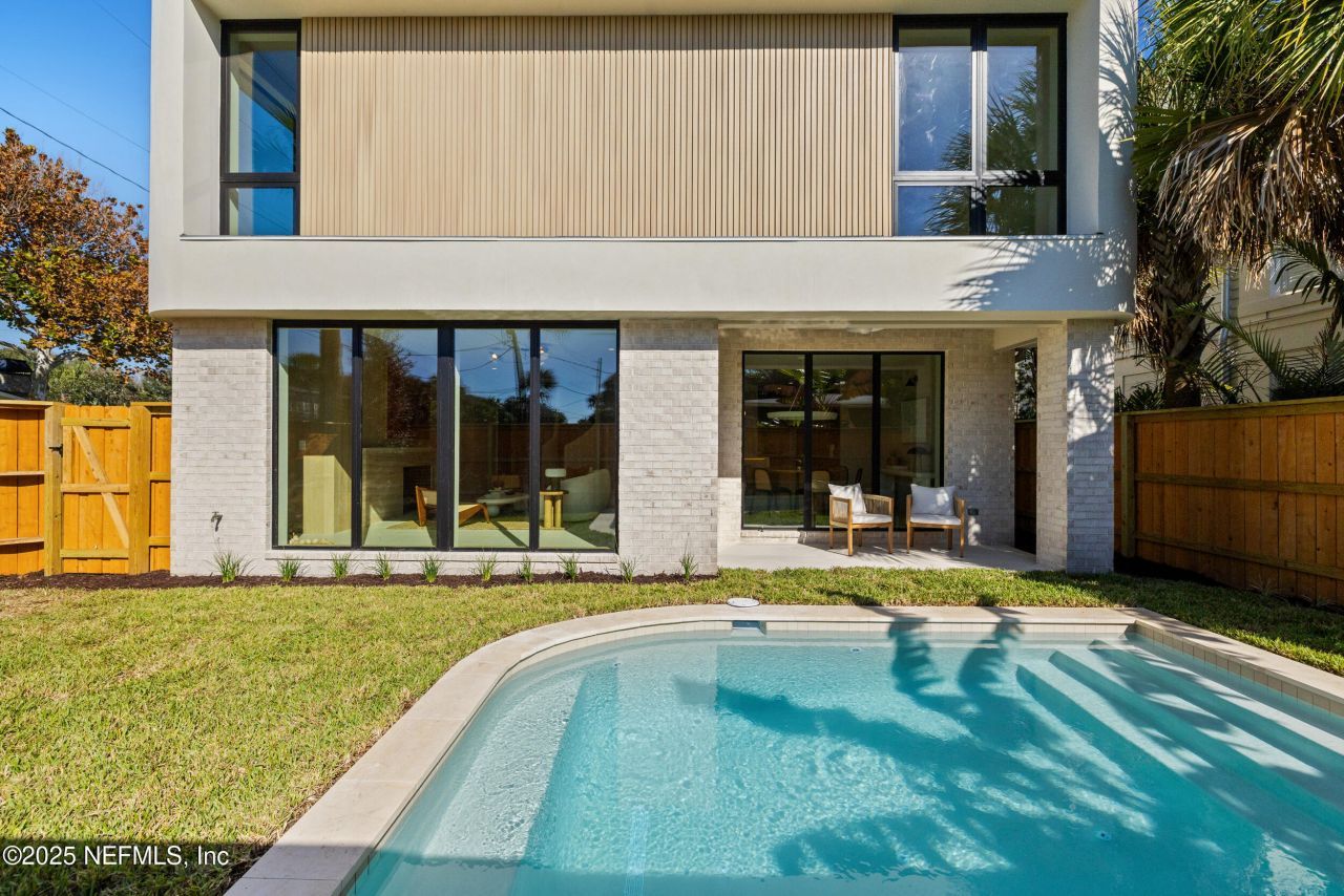 1475 Ocean Boulevard, Atlantic Beach, FL 32233 Photo