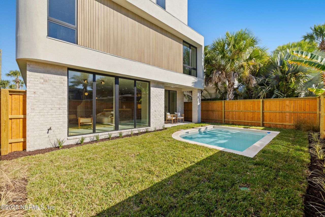 1475 Ocean Boulevard, Atlantic Beach, FL 32233 Photo