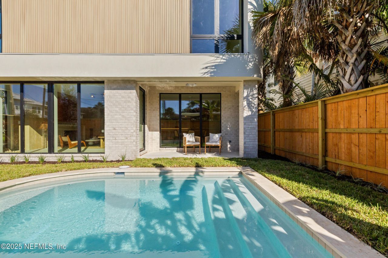 1475 Ocean Boulevard, Atlantic Beach, FL 32233 Photo