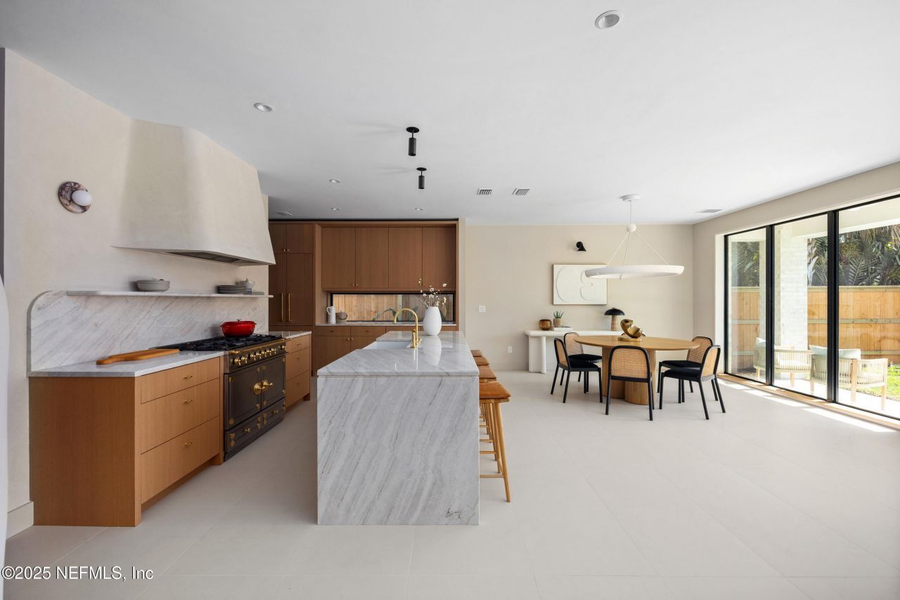 1475 Ocean Boulevard, Atlantic Beach, FL 32233 Photo