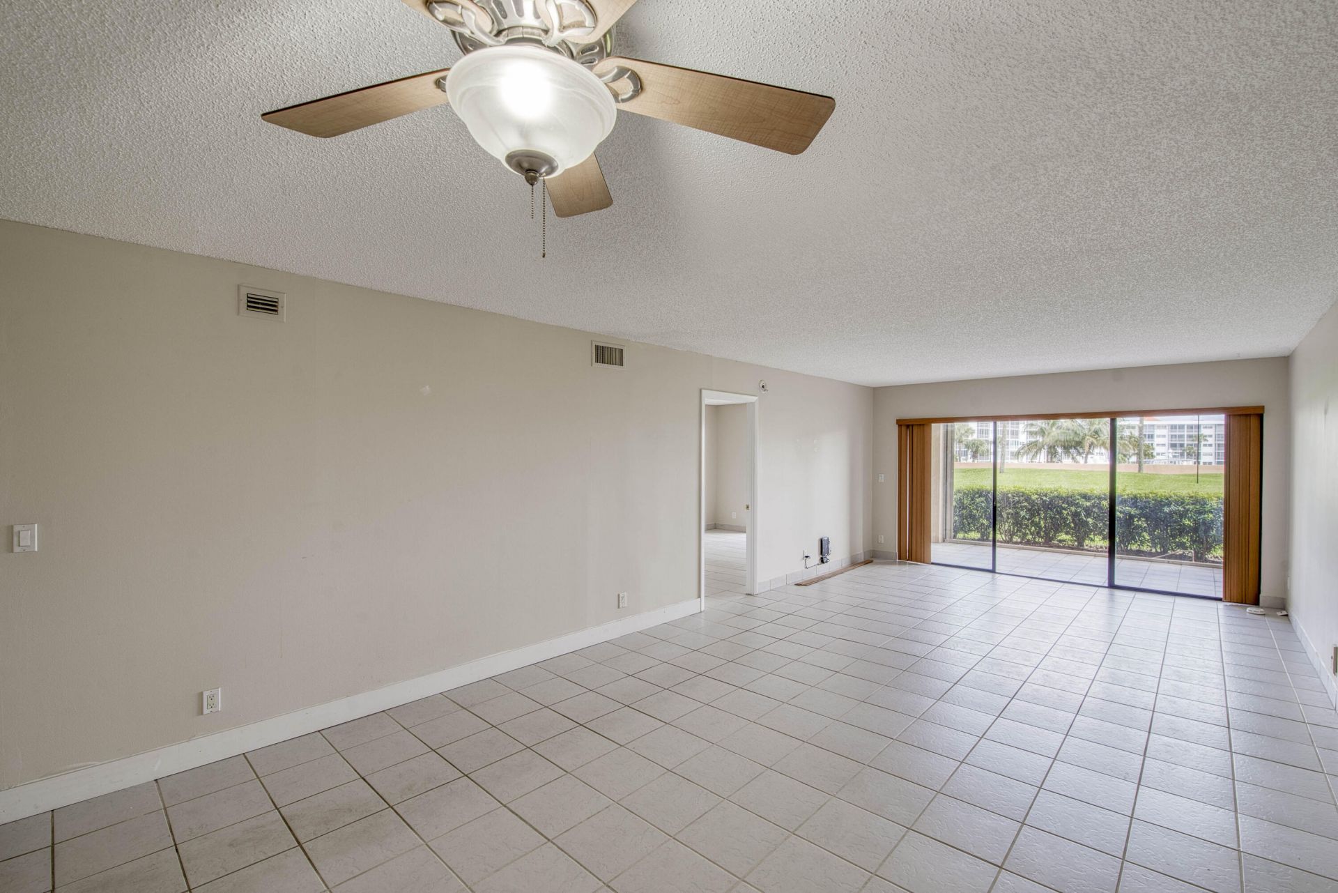 1030 Us Highway 1, Unit 103, North Palm Beach, FL 33408 Photo