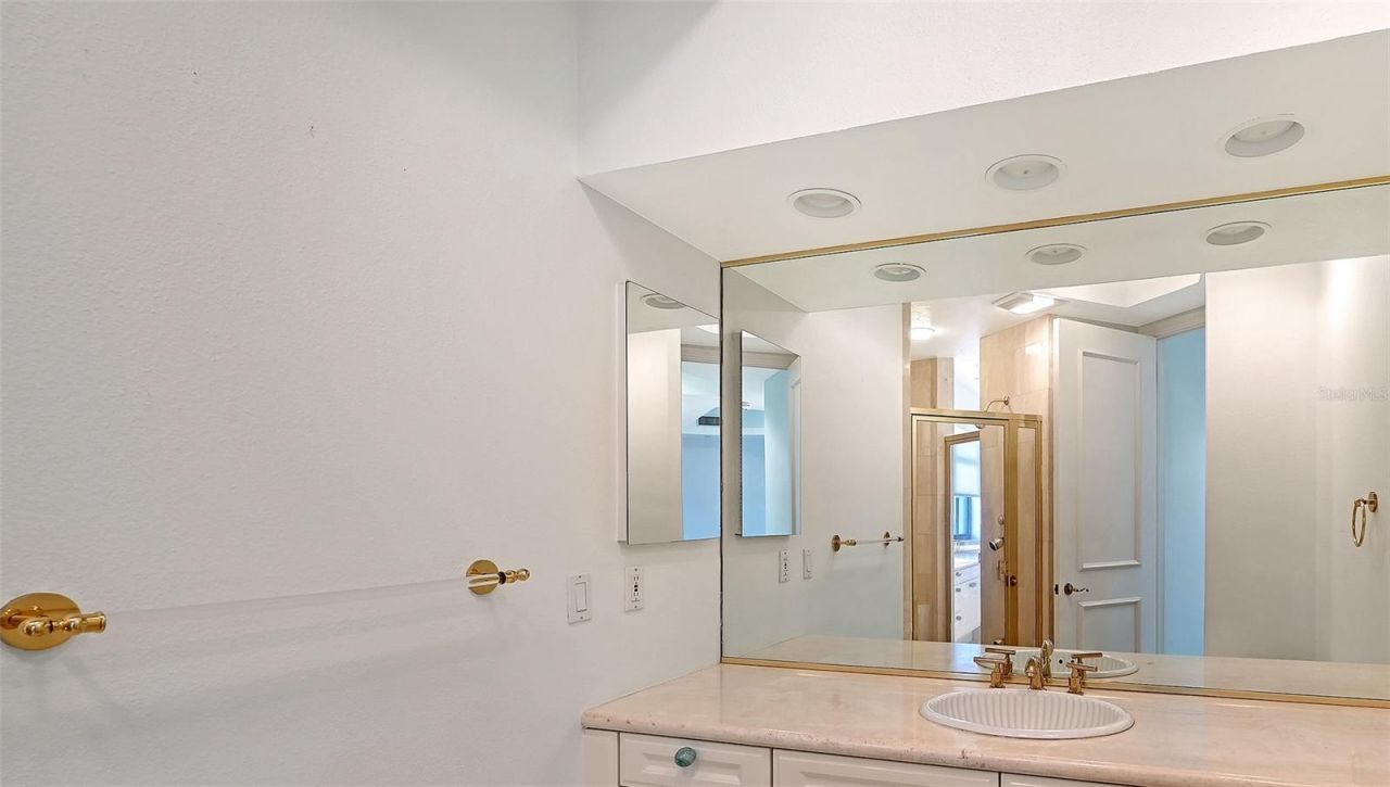 1241 Gulf Of Mexico Drive, Unit 804, Longboat Key, FL 34228 Photo