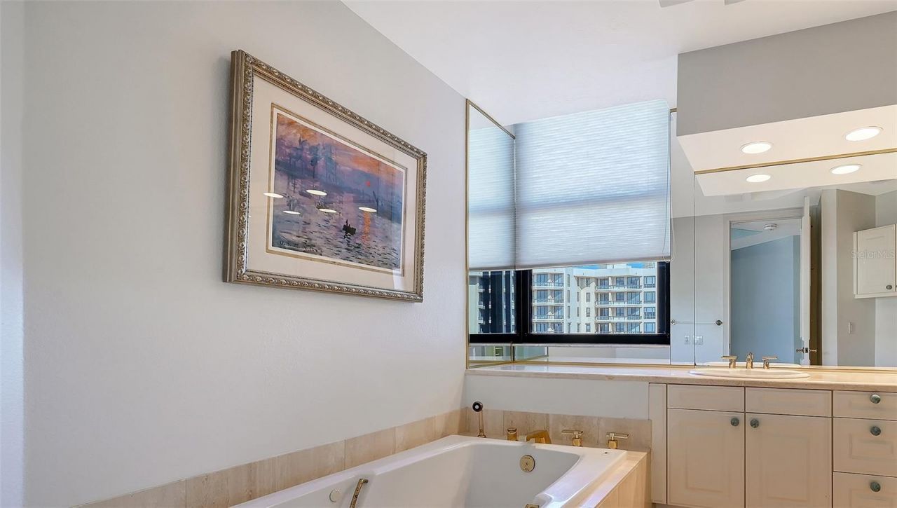 1241 Gulf Of Mexico Drive, Unit 804, Longboat Key, FL 34228 Photo