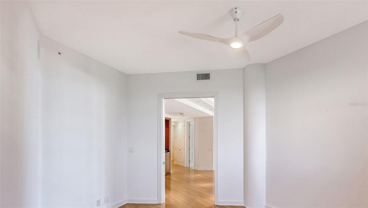 1241 Gulf Of Mexico Drive, Unit 804, Longboat Key, FL 34228 Photo