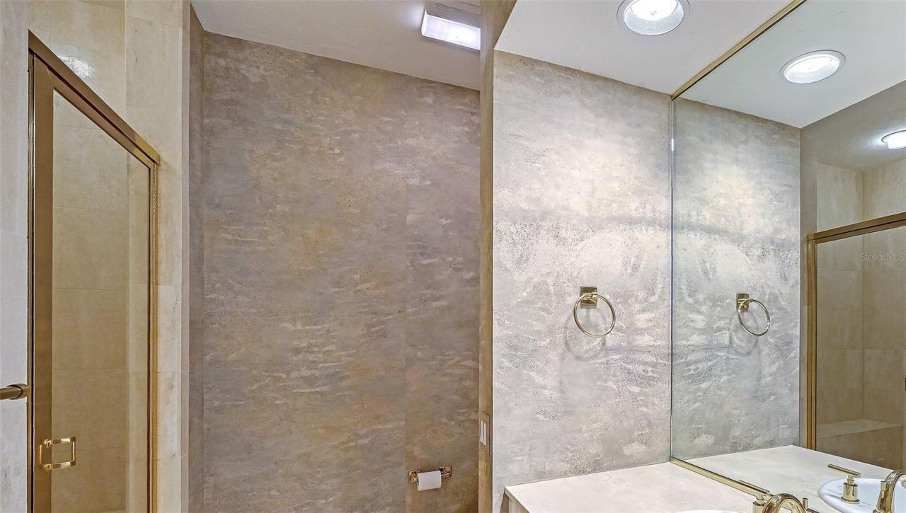 1241 Gulf Of Mexico Drive, Unit 804, Longboat Key, FL 34228 Photo