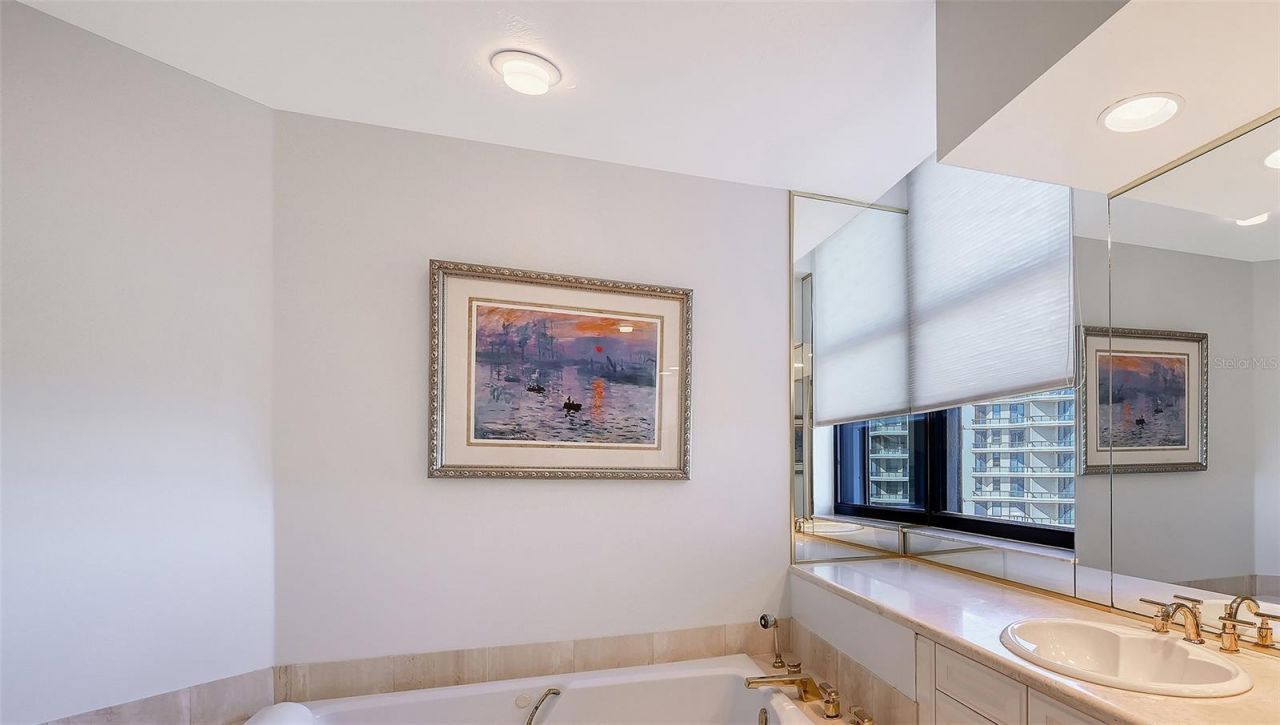 1241 Gulf Of Mexico Drive, Unit 804, Longboat Key, FL 34228 Photo