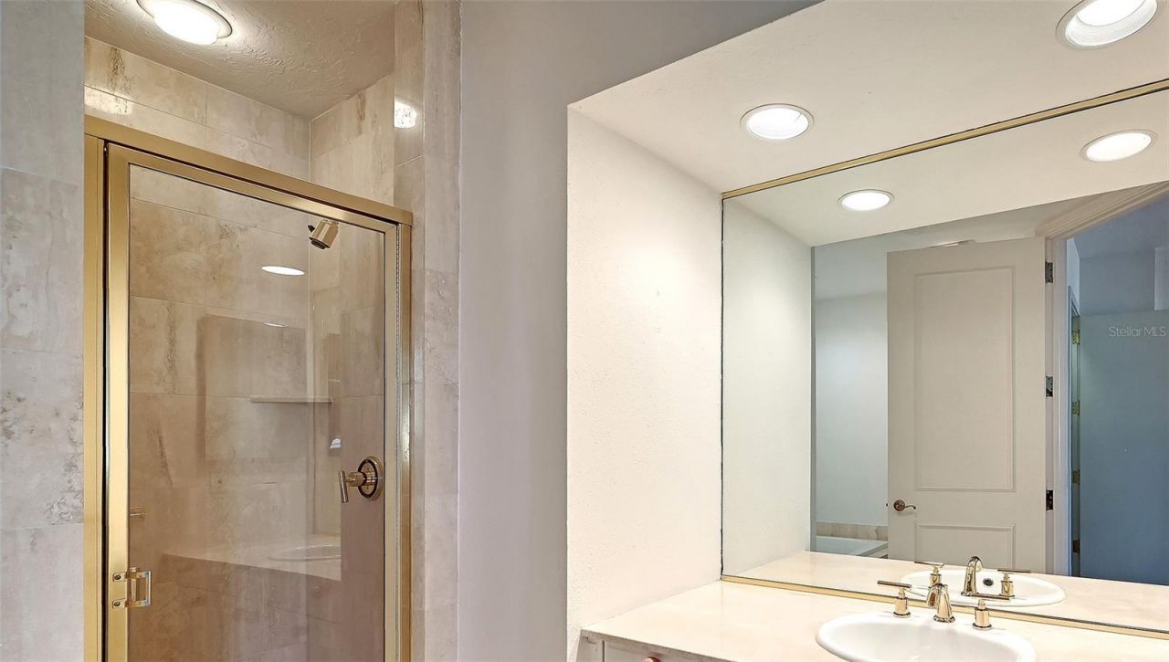 1241 Gulf Of Mexico Drive, Unit 804, Longboat Key, FL 34228 Photo