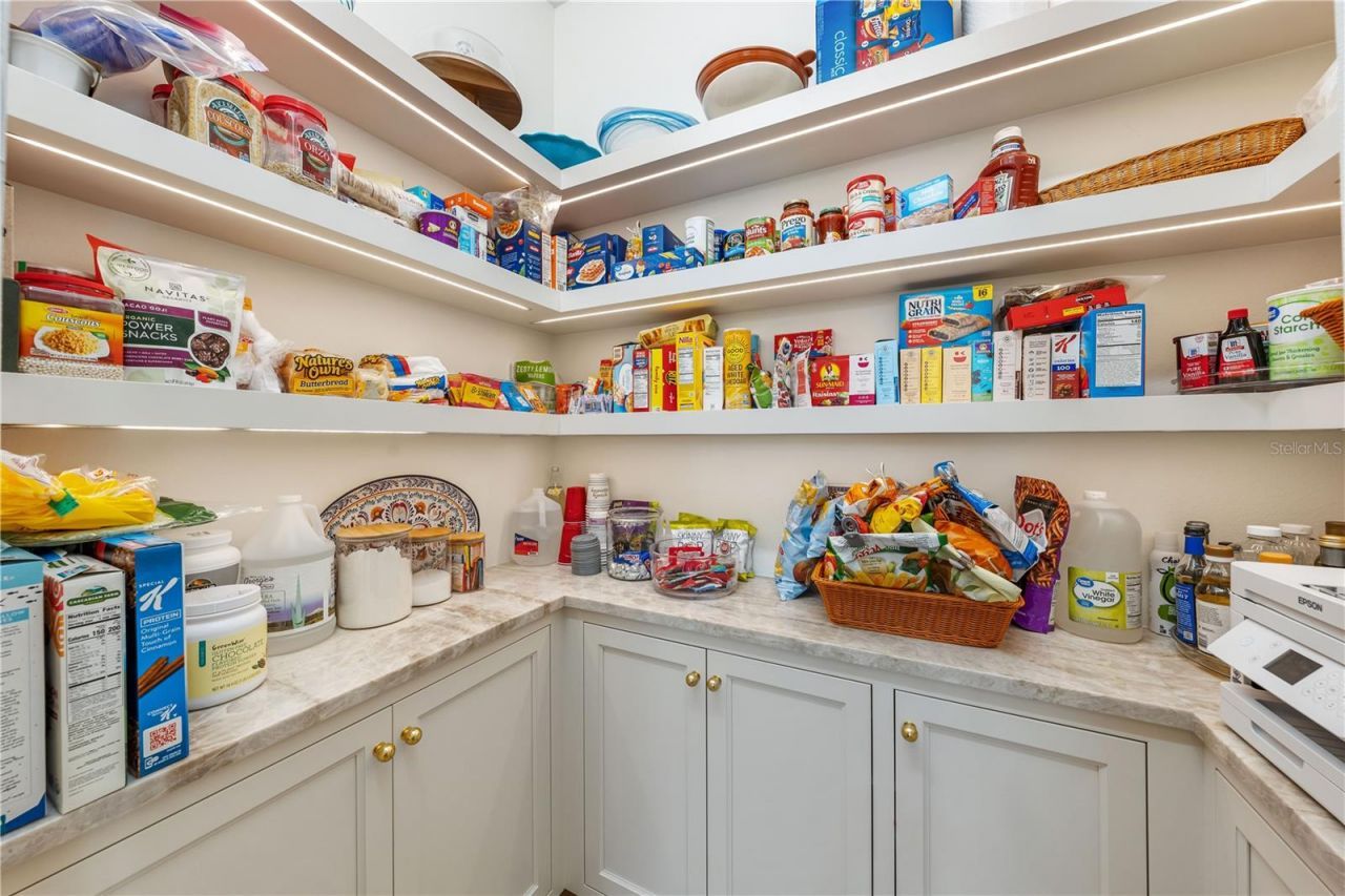 1023 Tocobaga Lane, Sarasota, FL 34236 Photo