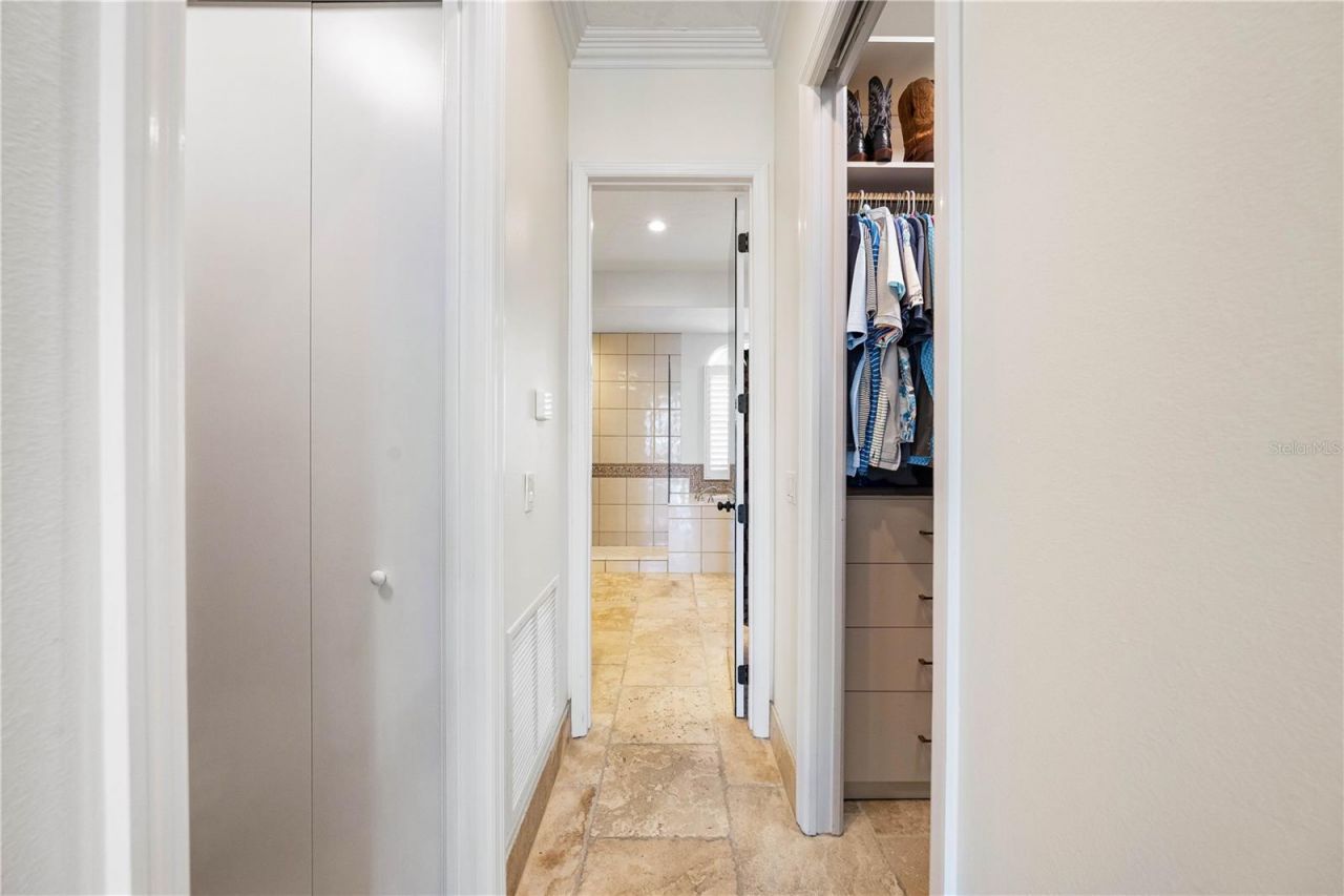 1023 Tocobaga Lane, Sarasota, FL 34236 Photo