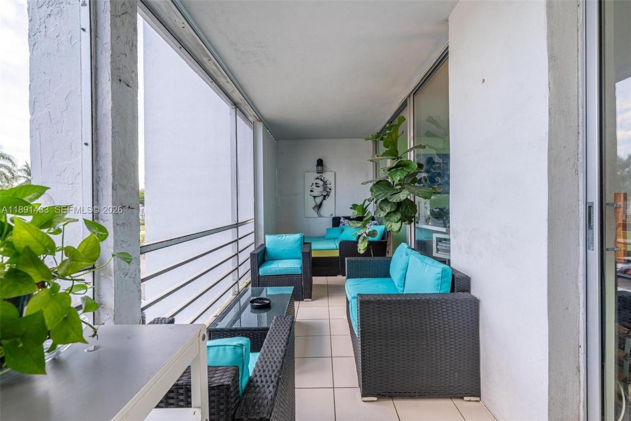 6923 Cypress Rd, Unit C12, Plantation, FL 33317 Photo