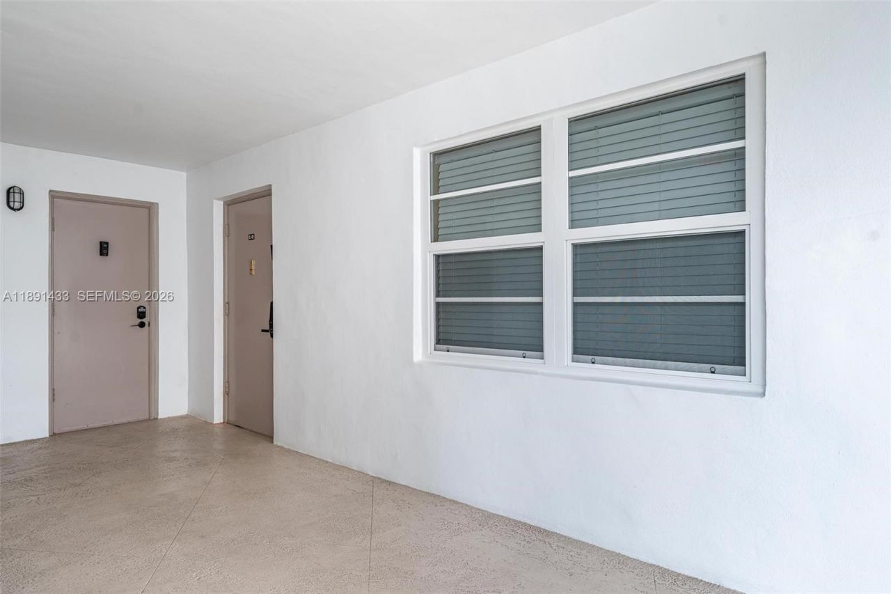 6923 Cypress Rd, Unit C12, Plantation, FL 33317 Photo