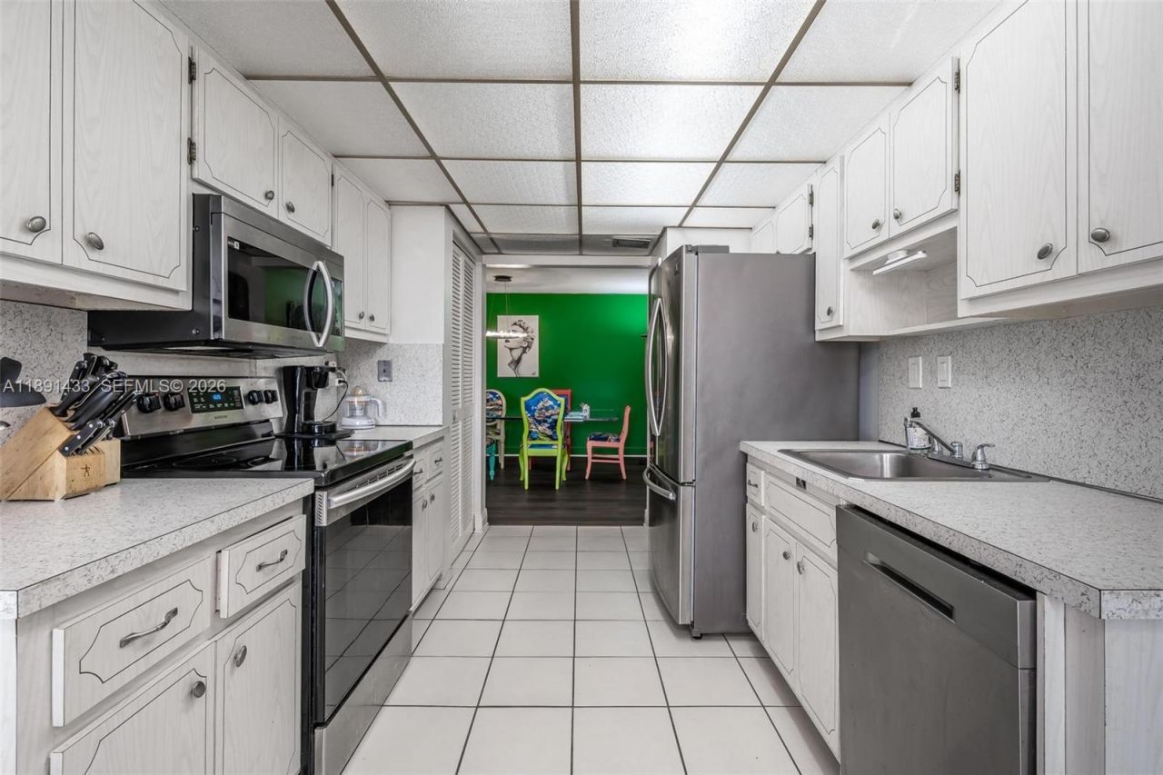 6923 Cypress Rd, Unit C12, Plantation, FL 33317 Photo