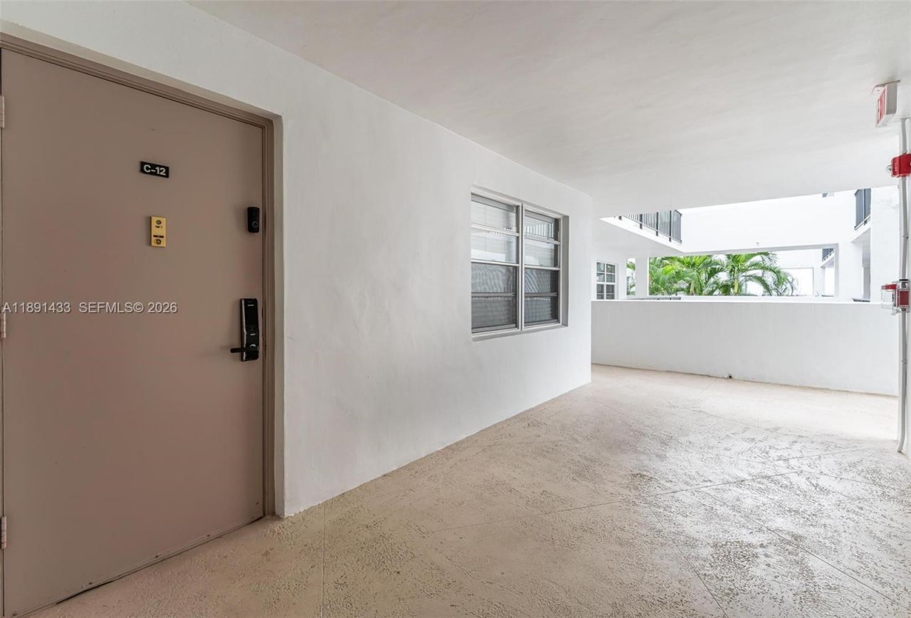 6923 Cypress Rd, Unit C12, Plantation, FL 33317 Photo