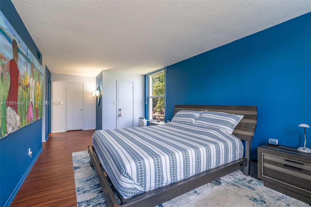 6923 Cypress Rd, Unit C12, Plantation, FL 33317 Photo