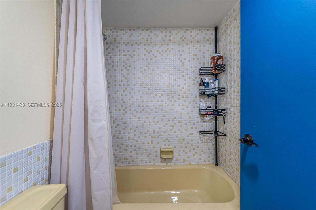 6923 Cypress Rd, Unit C12, Plantation, FL 33317 Photo