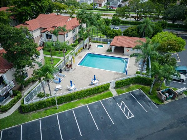 11266 SW 12th St, Unit 201, Pembroke Pines, FL 33025