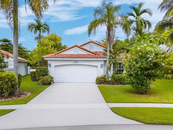 1181 NW 173rd Ave, Pembroke Pines, FL 33029
