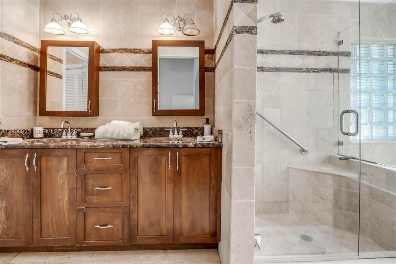 1181 NW 173rd Ave, Pembroke Pines, FL 33029 Photo