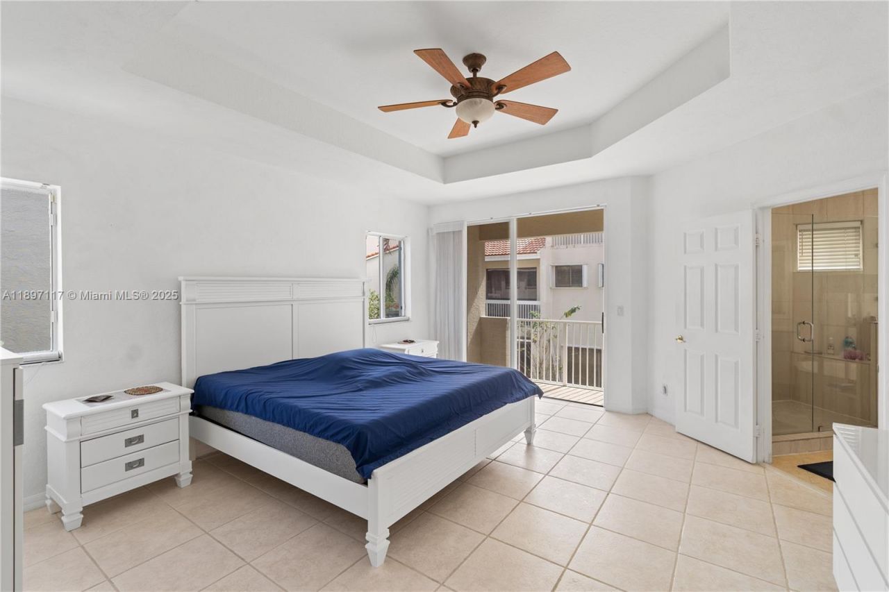 21396 Marina Cove Cir, Unit 17-J, Aventura, FL 33180 Photo