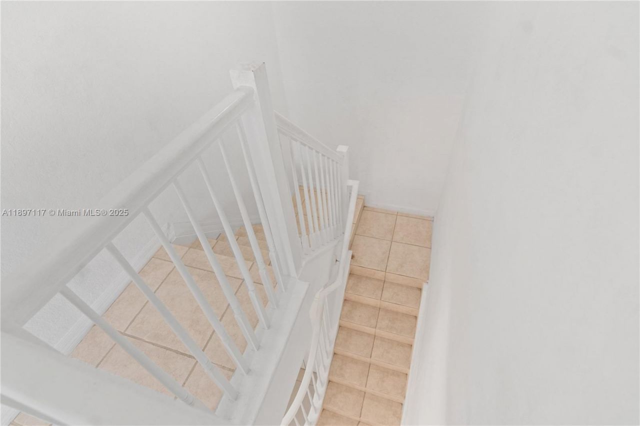 21396 Marina Cove Cir, Unit 17-J, Aventura, FL 33180 Photo