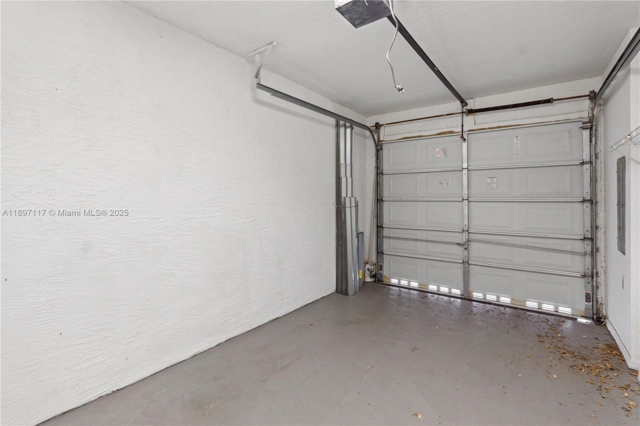 21396 Marina Cove Cir, Unit 17-J, Aventura, FL 33180 Photo