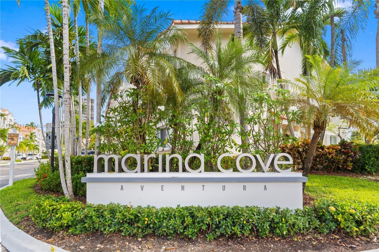 21396 Marina Cove Cir, Unit 17-J, Aventura, FL 33180 Photo
