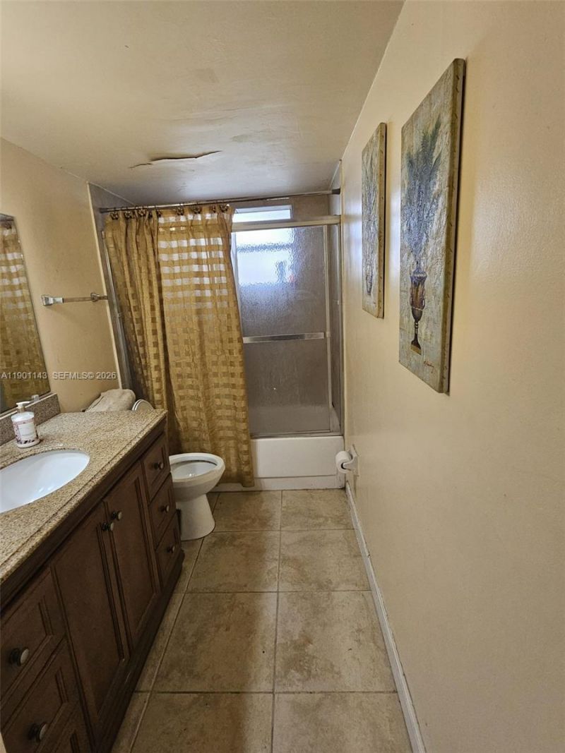 1670 NE 191st St, Unit 109-3, Miami, FL 33179 Photo