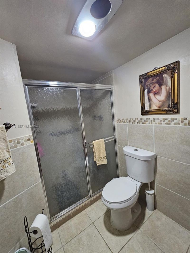 1670 NE 191st St, Unit 109-3, Miami, FL 33179 Photo