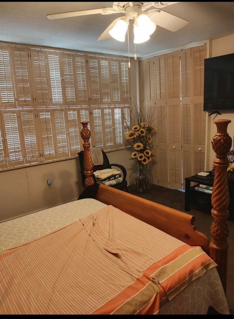 1670 NE 191st St, Unit 109-3, Miami, FL 33179 Photo