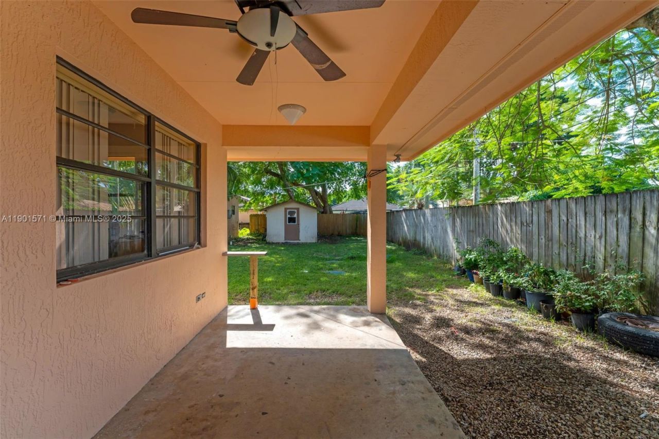 222 NW 14th St, Homestead, FL 33030 Photo