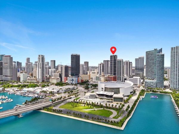 159 NE 6th St, Unit PH5014, Miami, FL 33132