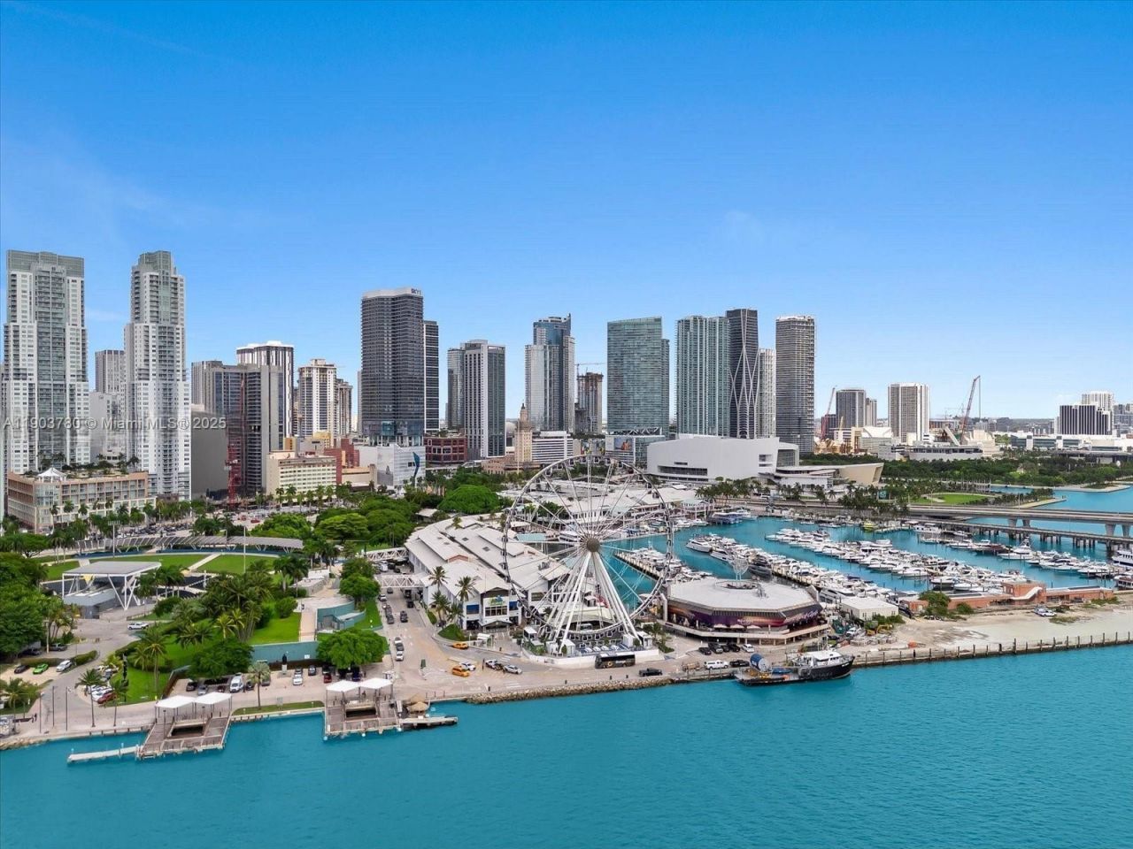 159 NE 6th St, Unit PH5014, Miami, FL 33132 Photo